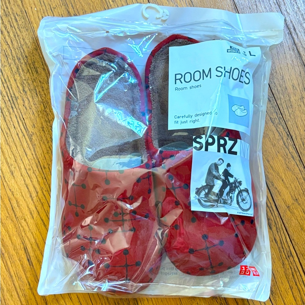 Uniqlo Limited Edition Eames Room Shoes
